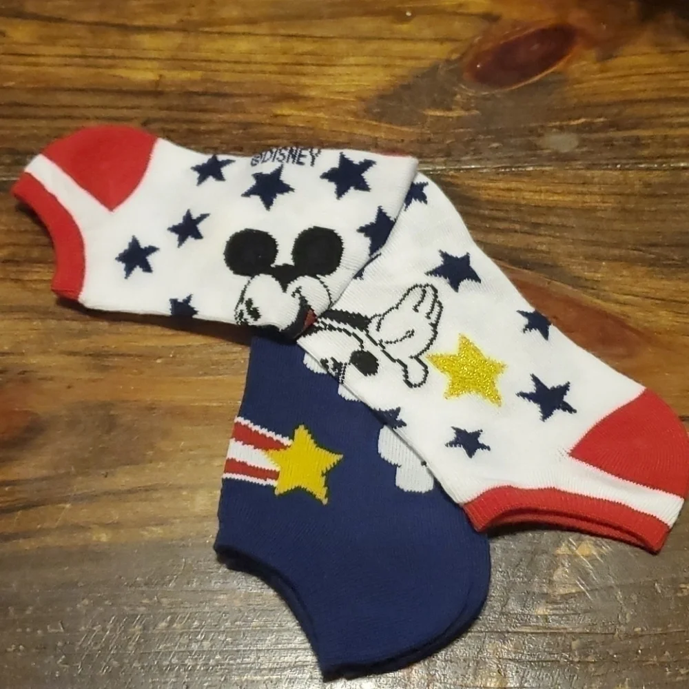 𝅺disney No-Show Socks 2 Pairs NWT Sz 4-10